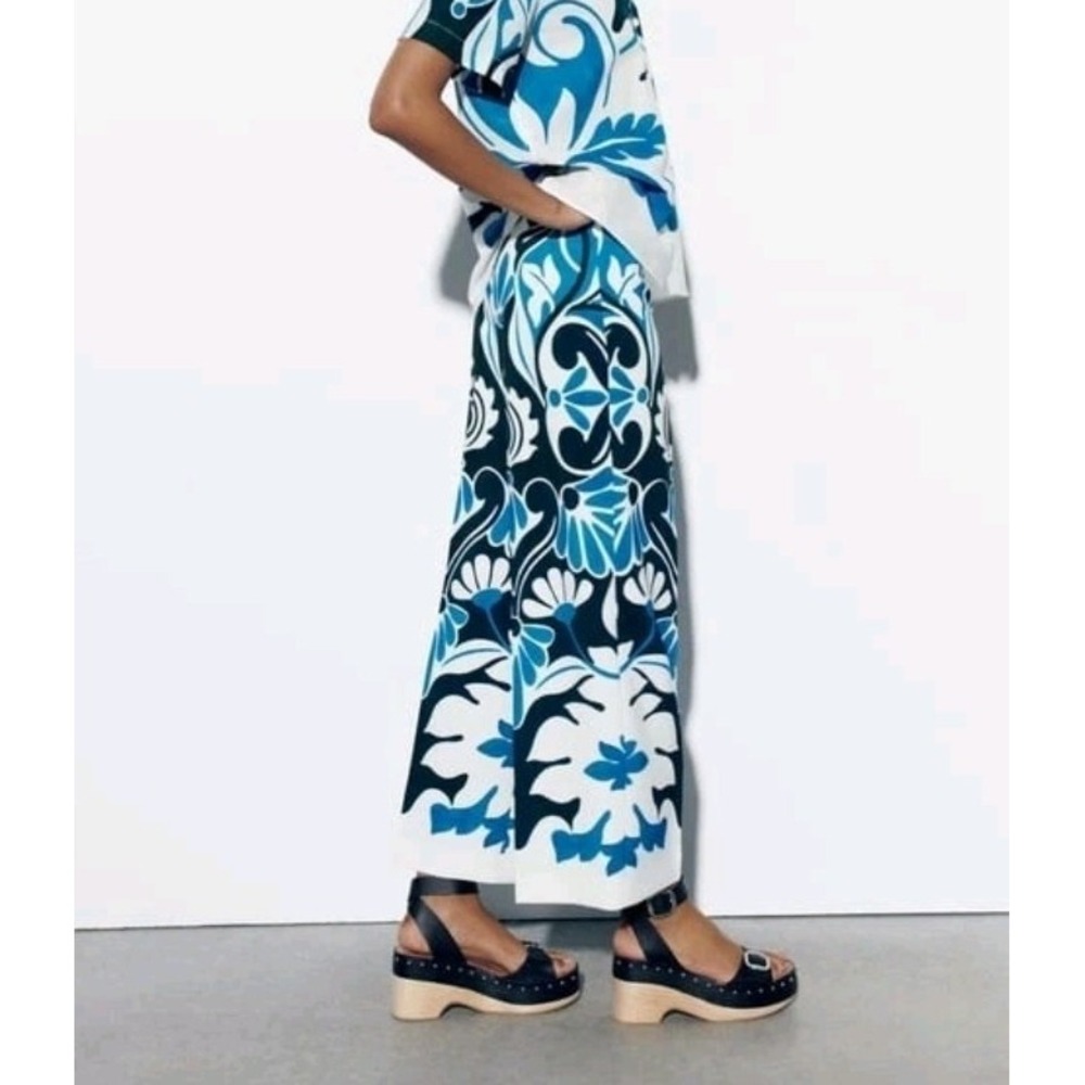 Zara Culottes Size XXL High Waisted Wide Leg Graphic Print Cropped Blue Black